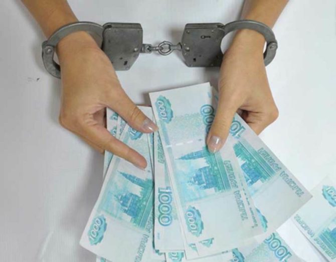 В Соликамске состоялся суд над продавцом   — консультантом, которая  вела двойную бухгалтерию.
